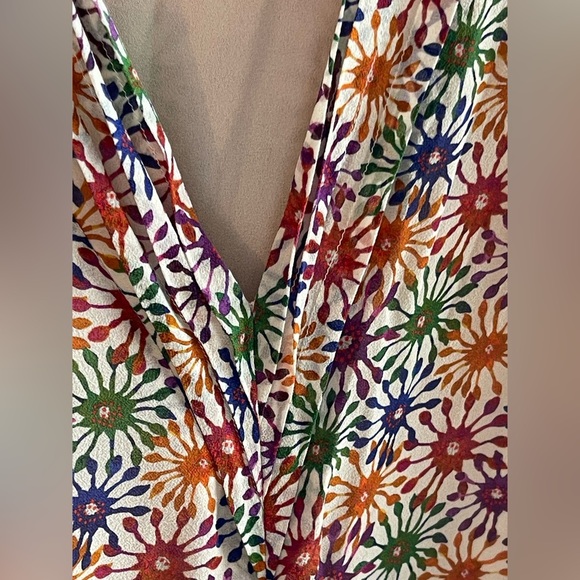 Saloni Franca Silk Floral Print Resort Mini Wrap Dress - Size 4 - Picture 3 of 9